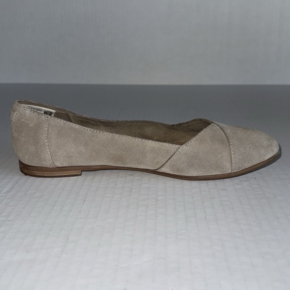 Toms Julie Light Taupe Almond Toe Suede Flats - Picture 4 of 11